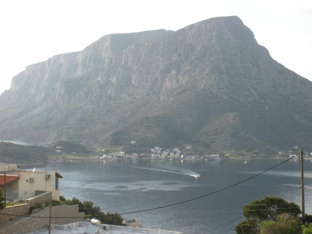 Hotel Kamari Masouri Esterno foto