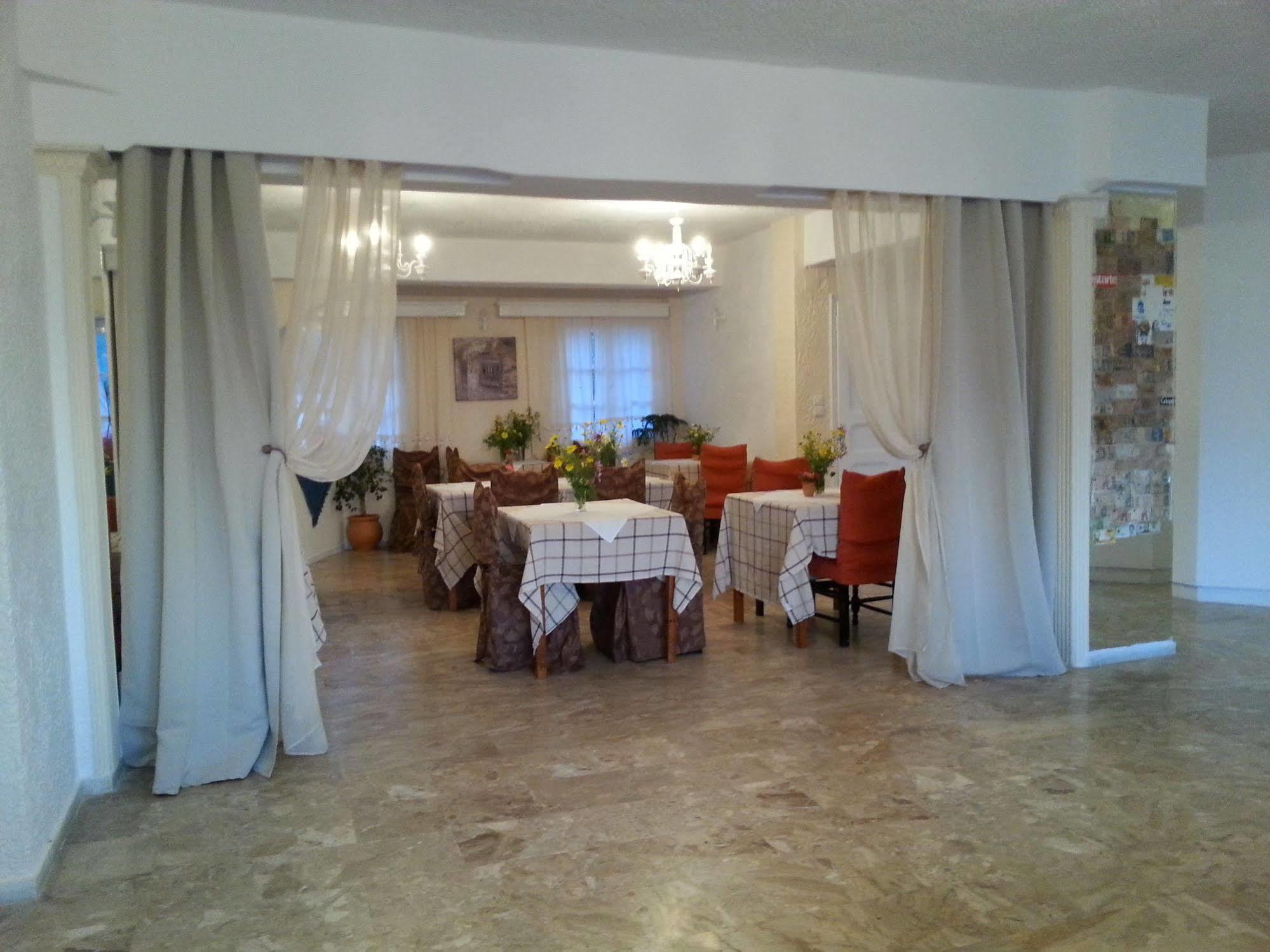Hotel Kamari Masouri Esterno foto